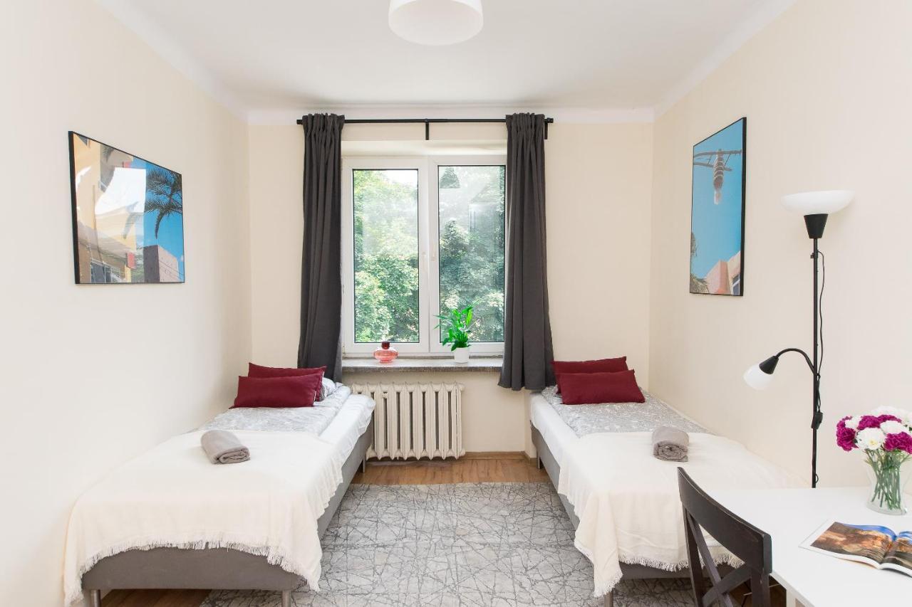 3-Bedroom Flat In City Center P4You Pl Krakau Exterior foto
